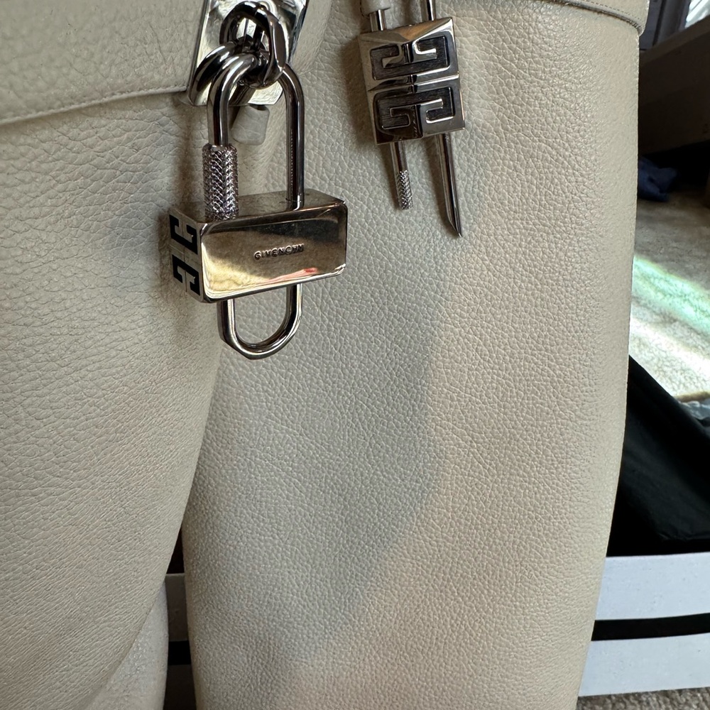 Givenchy Cream and Black Leather Boots - Picture 12 of 16